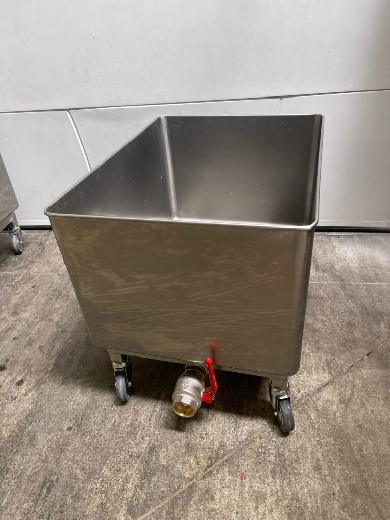 We took delivery of new stainless steel trolleys with a valve for connection to the pump